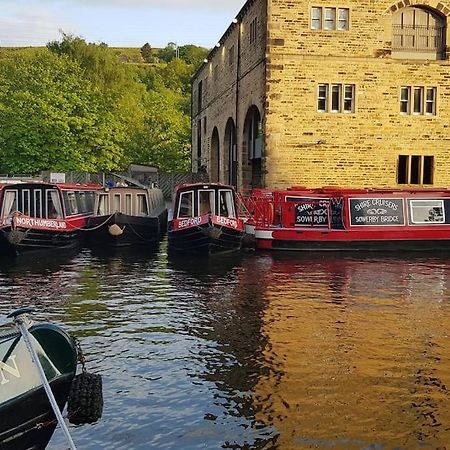 Bowie'S Abode Sowerby Bridge Exterior foto
